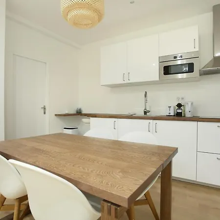 Rent A - 253, 2bdr Center Of Appartement Paris