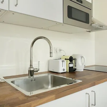 Rent A - 253, 2bdr Center Of Paris