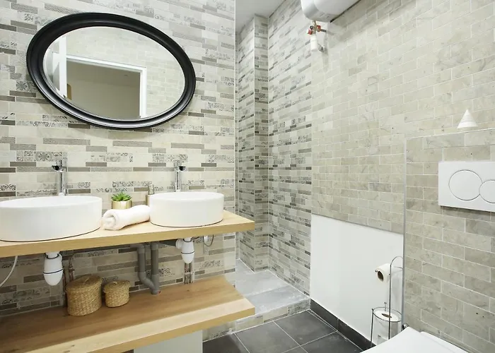 شقة Rent A - 253, 2bdr Center Of باريس
