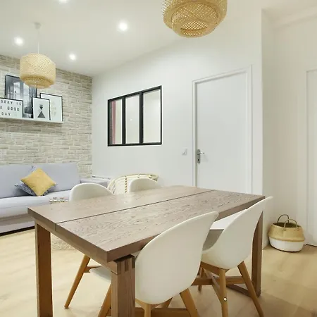 Rent A - 253, 2bdr Center Of Apartment Paris
